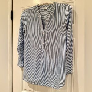 Old Navy 100% Cotton Navy and White Nautical Striped Top - Medium
